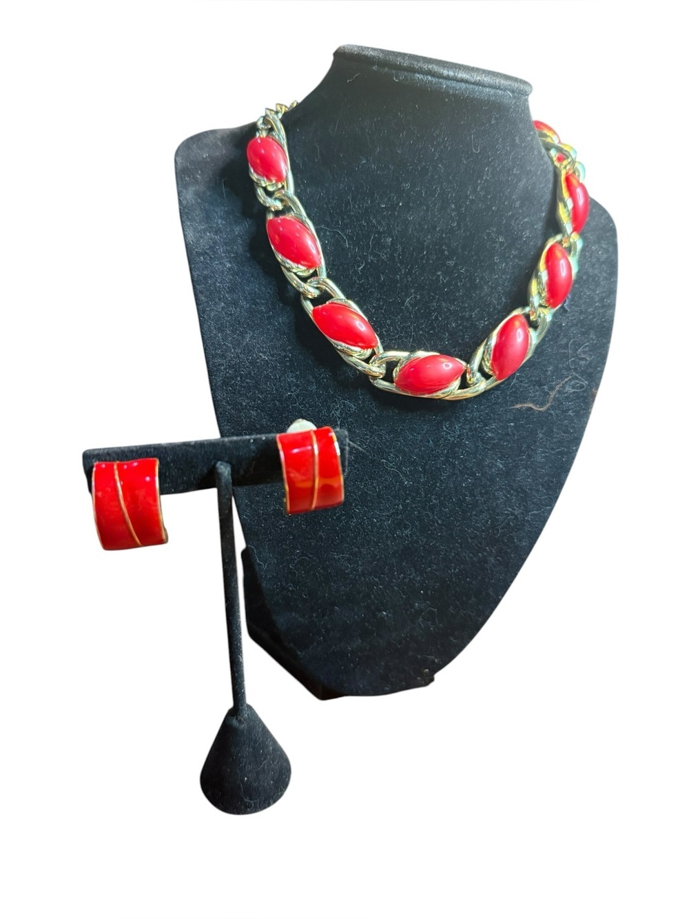 1950’s Red Thermoset Gold Tone Choker Necklace + 90's Enamel Earrings Set - Picture 5 of 8